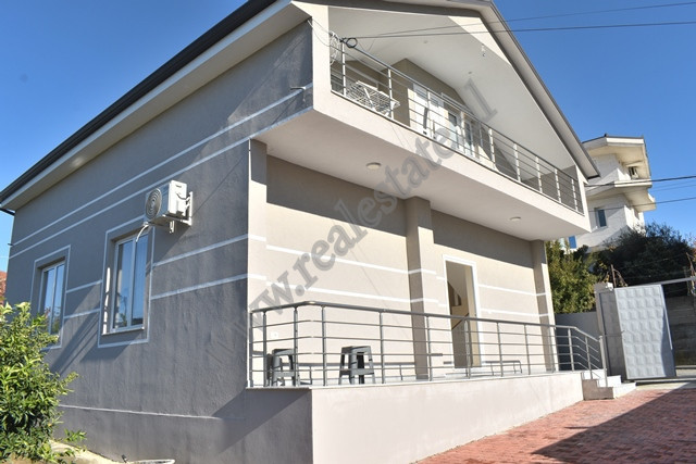 Two story villa located on Elez Isufi Street, in the Institute area of Tirana.

The villa consists